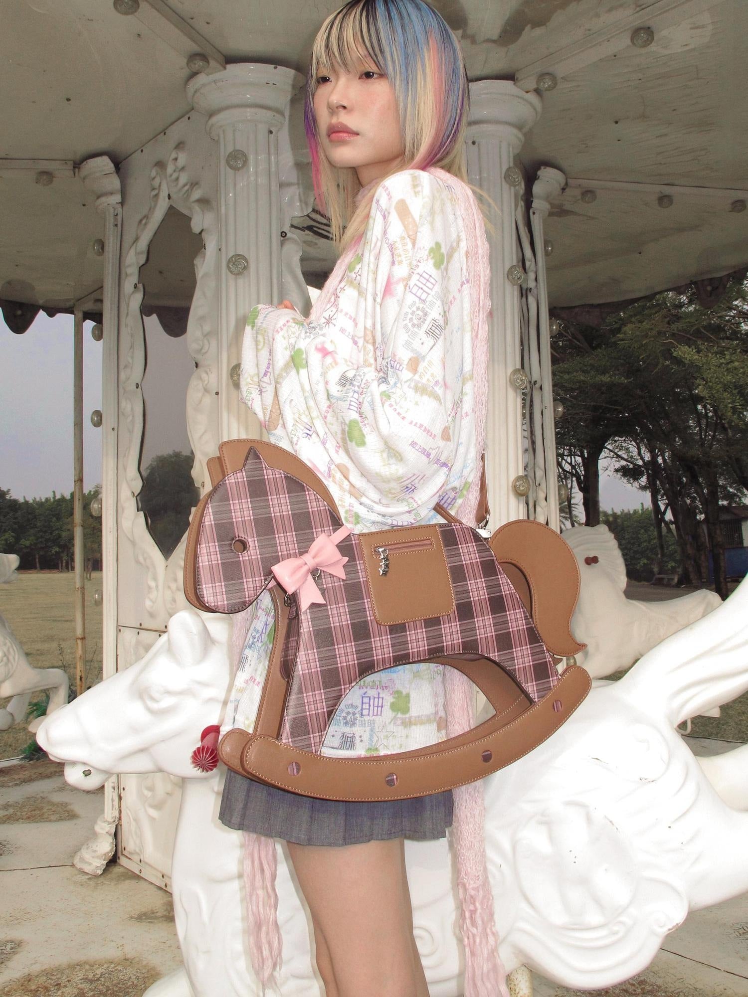 CFIERCE Floral Horse Shaped Sweet Edgy Single Strap Zipper Unisex Crossbody Bag