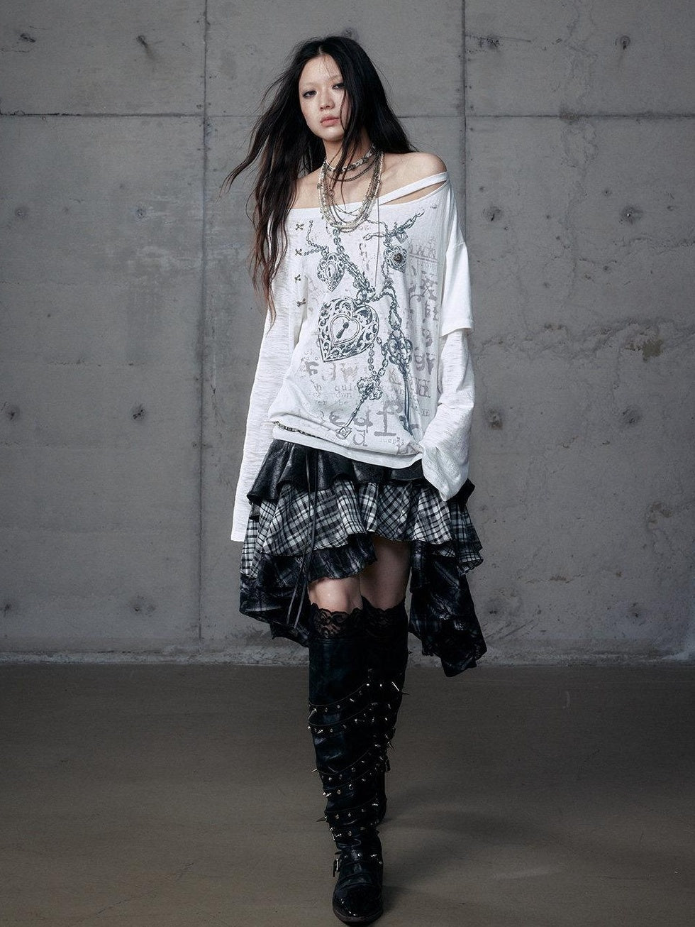 NO ROMANCE Oversized Punk Graphic Boat Neck Womens Print Long Sleeve T-Shirts