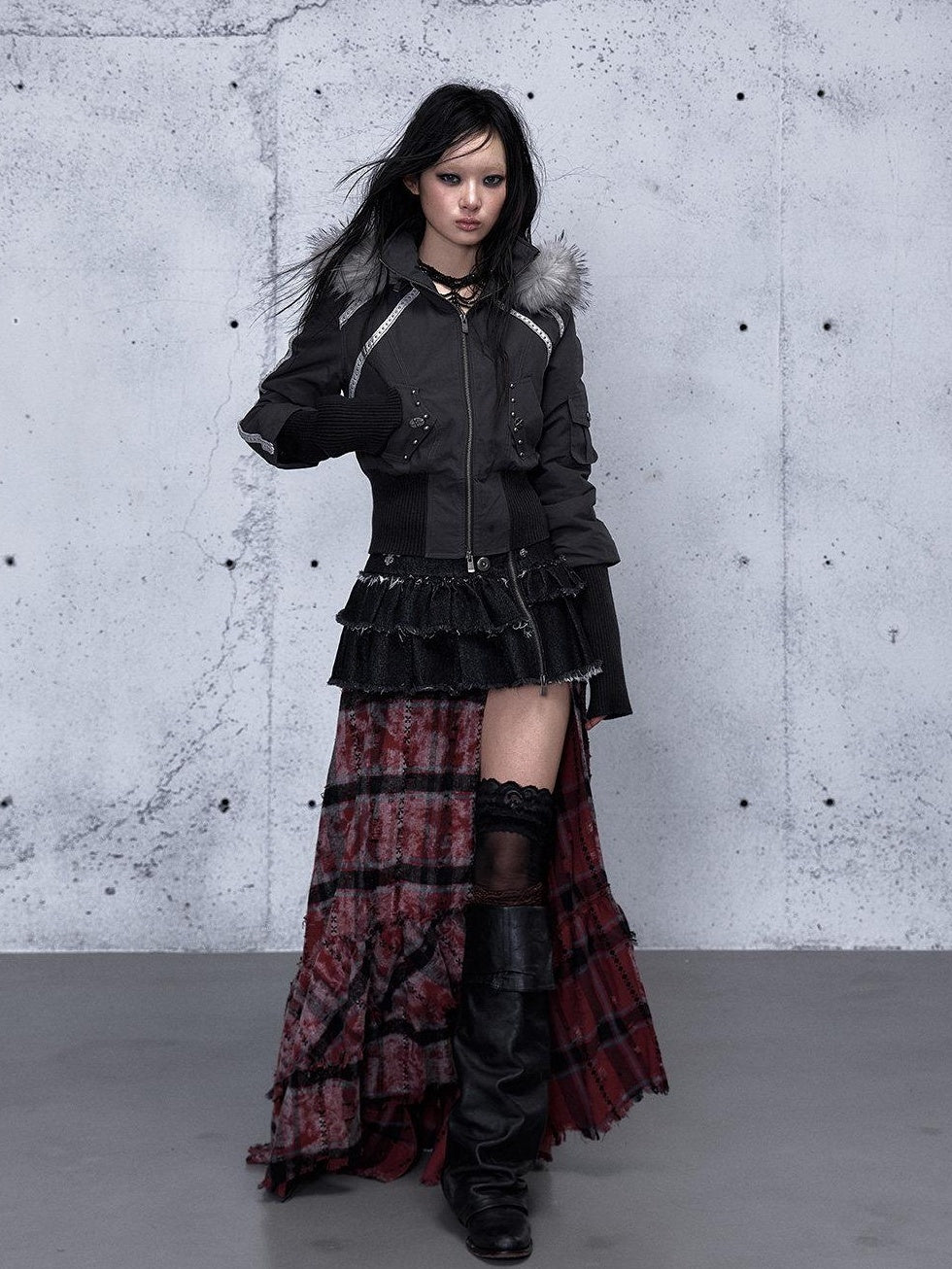 NO ROMANCE Edgy Punk Slim Fit Hooded Cropped Short Sleeve Zipper Women Puffer Jackets