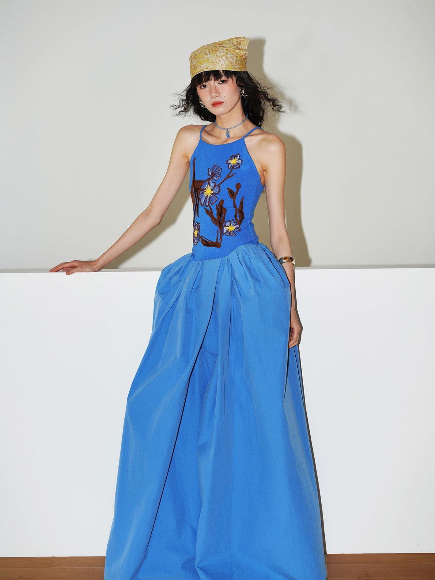 badtaste 3d Embroidered Spaghetti Strap Flared Structured Women's Slip Maxi Dresses