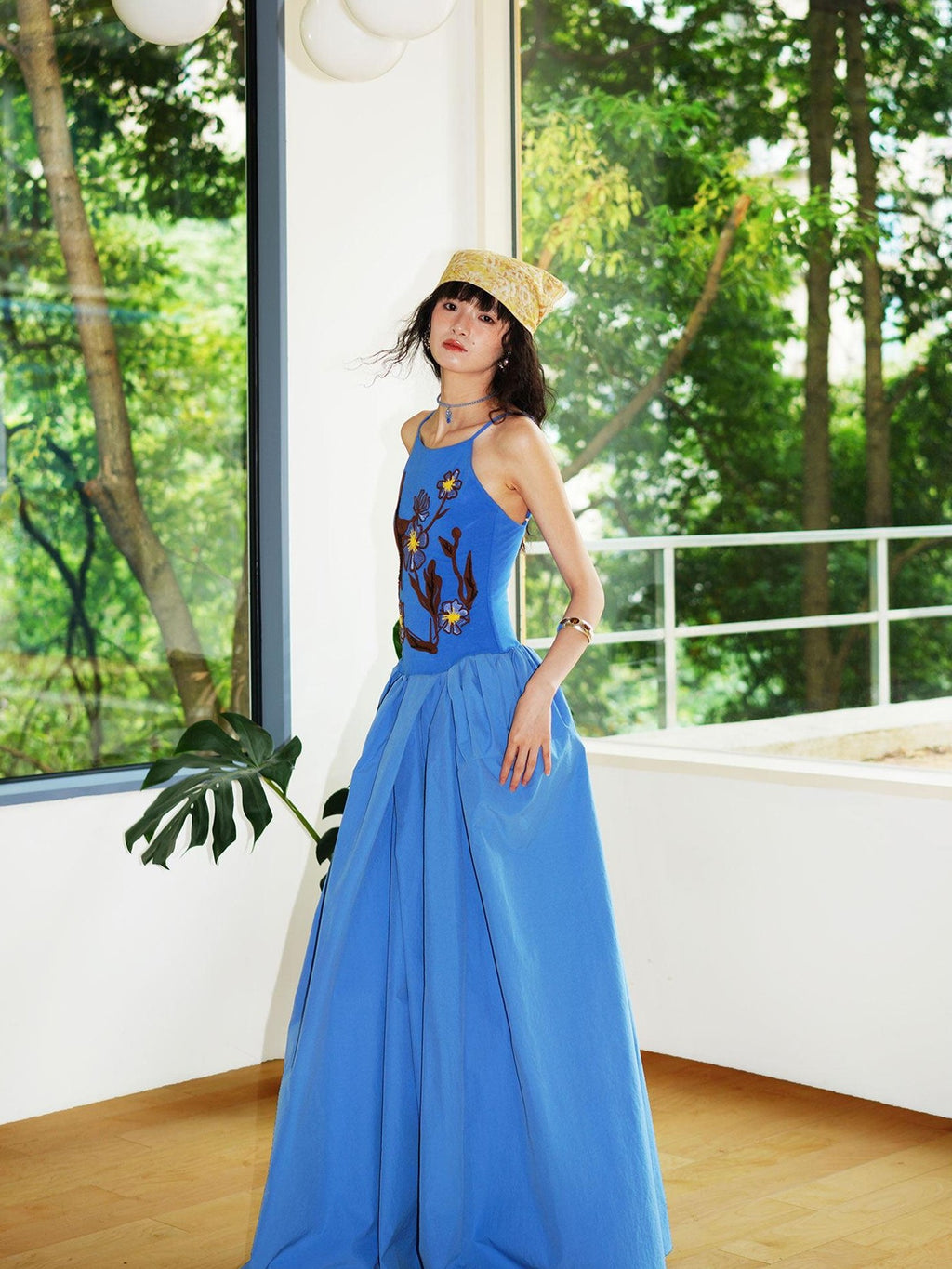badtaste 3d Embroidered Spaghetti Strap Flared Structured Women's Slip Maxi Dresses