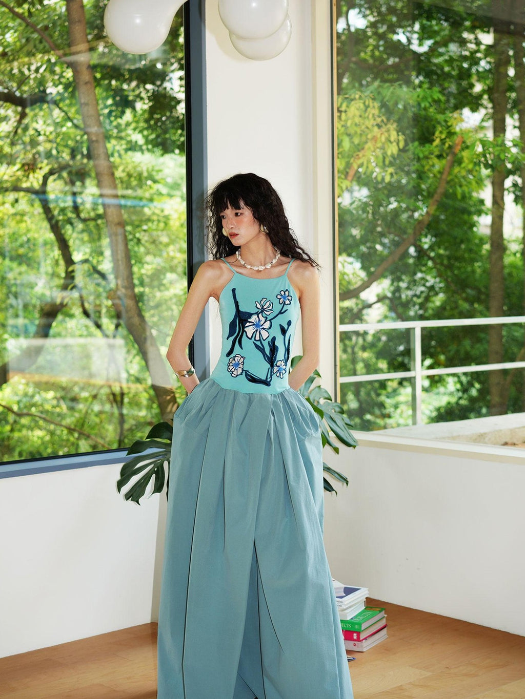 badtaste 3d Embroidered Spaghetti Strap Flared Structured Women's Slip Maxi Dresses