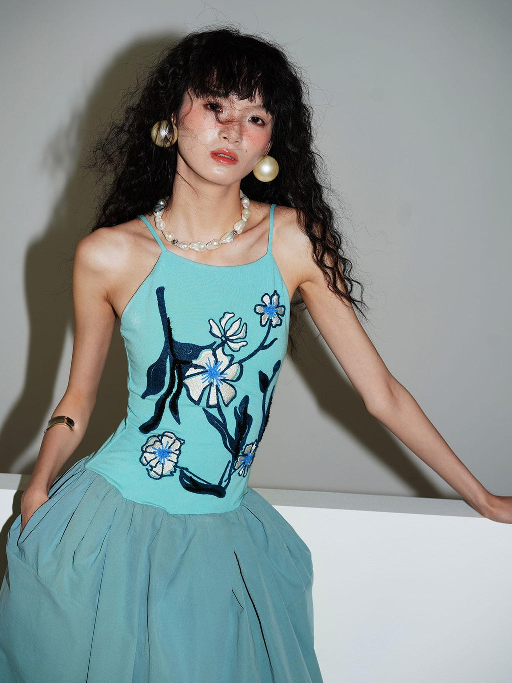 badtaste 3d Embroidered Spaghetti Strap Flared Structured Women's Slip Maxi Dresses