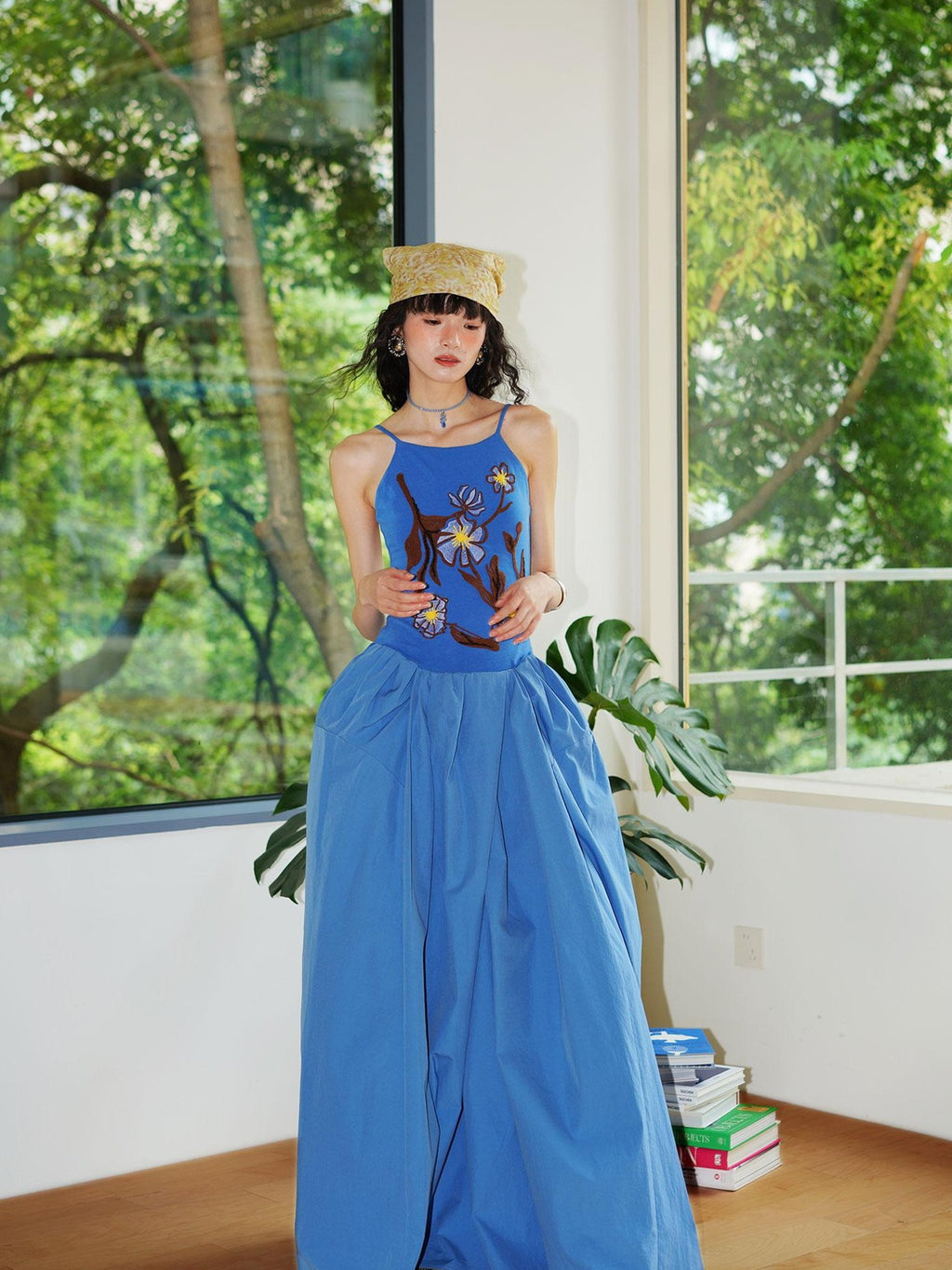 badtaste 3d Embroidered Spaghetti Strap Flared Structured Women's Slip Maxi Dresses
