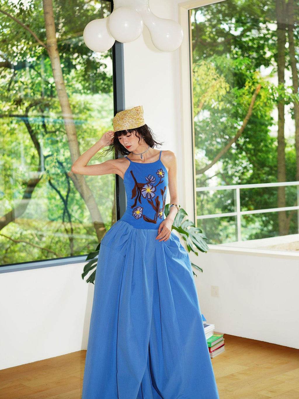 badtaste 3d Embroidered Spaghetti Strap Flared Structured Women's Slip Maxi Dresses