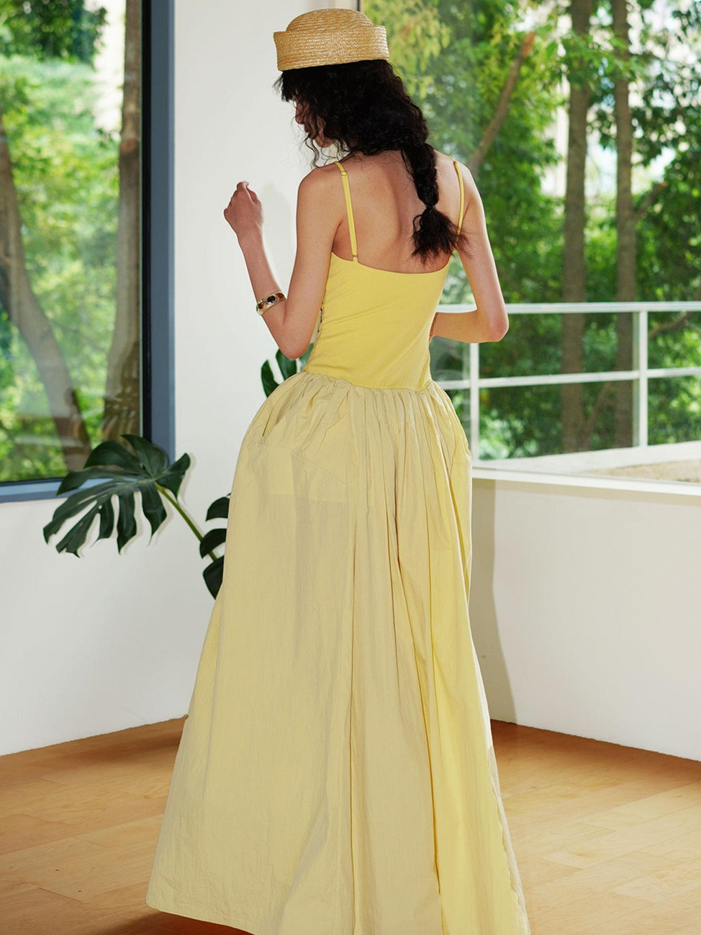 badtaste 3d Embroidered Spaghetti Strap Flared Structured Women's Slip Maxi Dresses