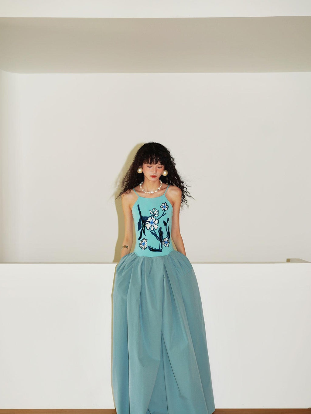 badtaste 3d Embroidered Spaghetti Strap Flared Structured Women's Slip Maxi Dresses