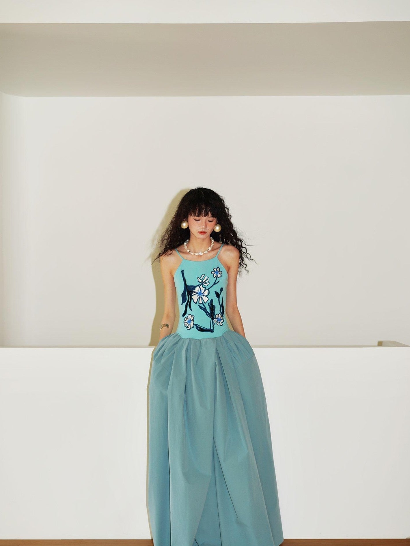 badtaste 3d Embroidered Spaghetti Strap Flared Structured Women's Slip Maxi Dresses