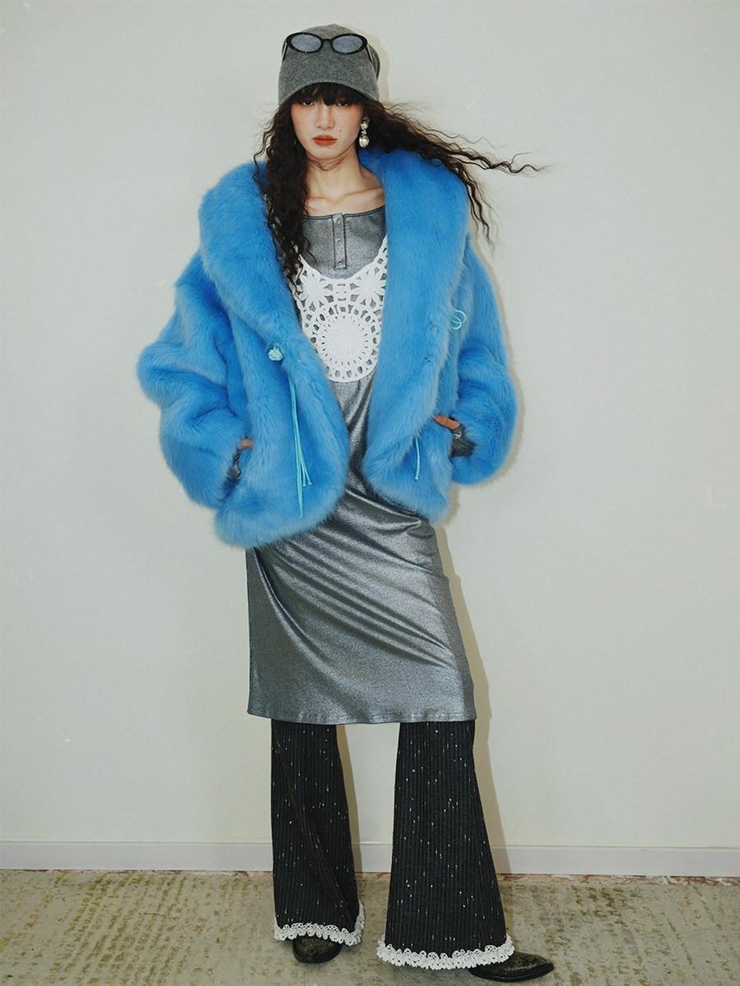 badtaste Blue Plush Fox Fur Trim Turn Down Collar Loose Fit Women's Eco Faux Fur Coats