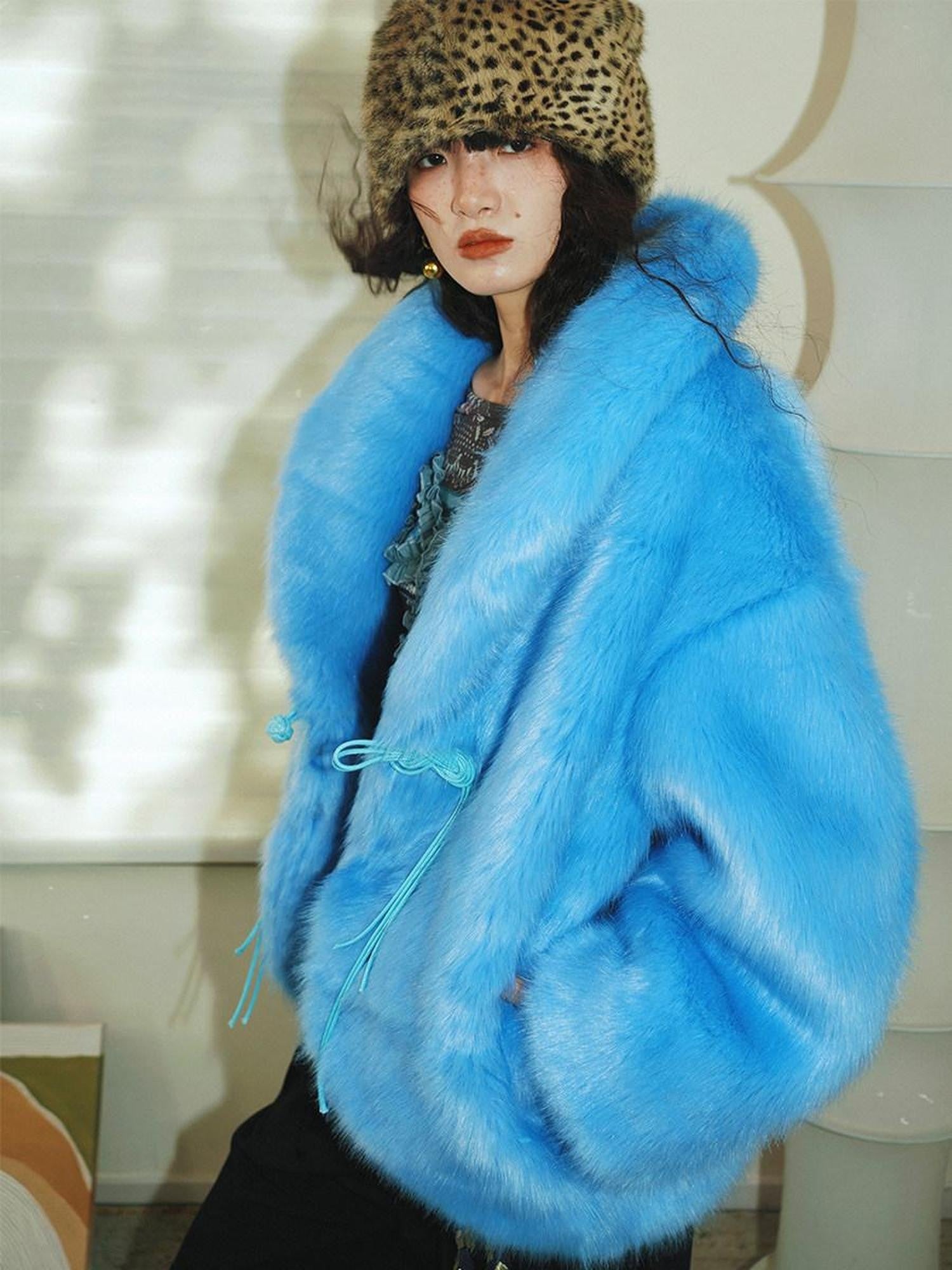 badtaste Blue Plush Fox Fur Trim Turn Down Collar Loose Fit Women's Eco Faux Fur Coats