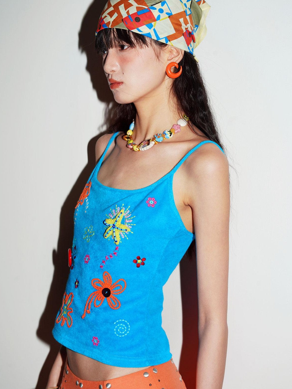 badtaste Colorblock Floral Rope Embroidery U Neck Women's Terry Knit Camisoles