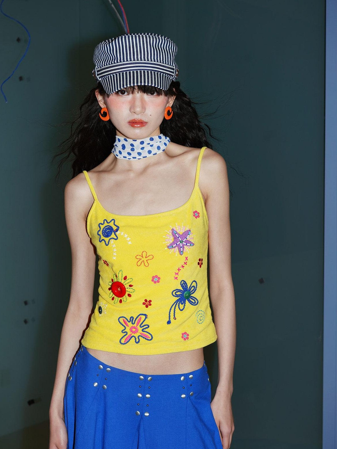 badtaste Colorblock Floral Rope Embroidery U Neck Women's Terry Knit Camisoles