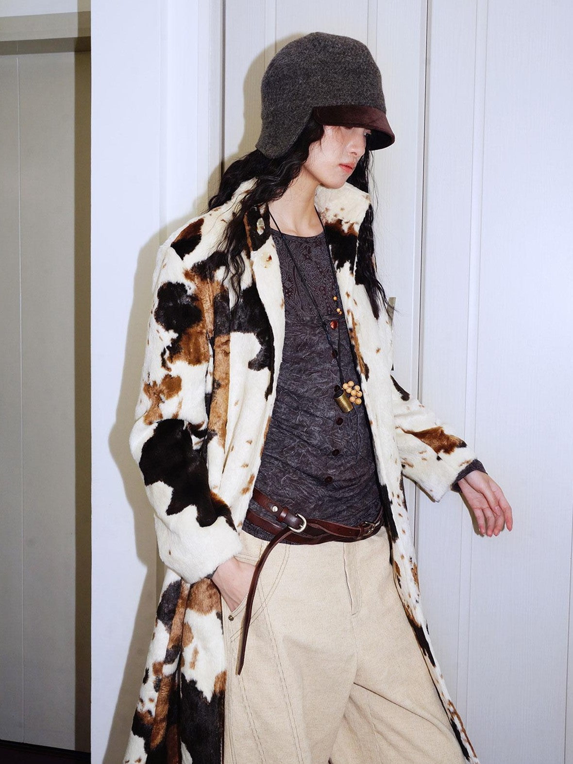 badtaste Cow Print Stand Collar Vintage Mid Length Plush Women's Faux Fur Coats