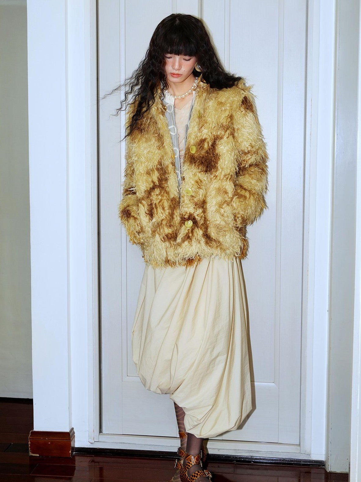 badtaste Dark Western Vintage Stand Collar Cropped Button Women's Plush Faux Fur Coats