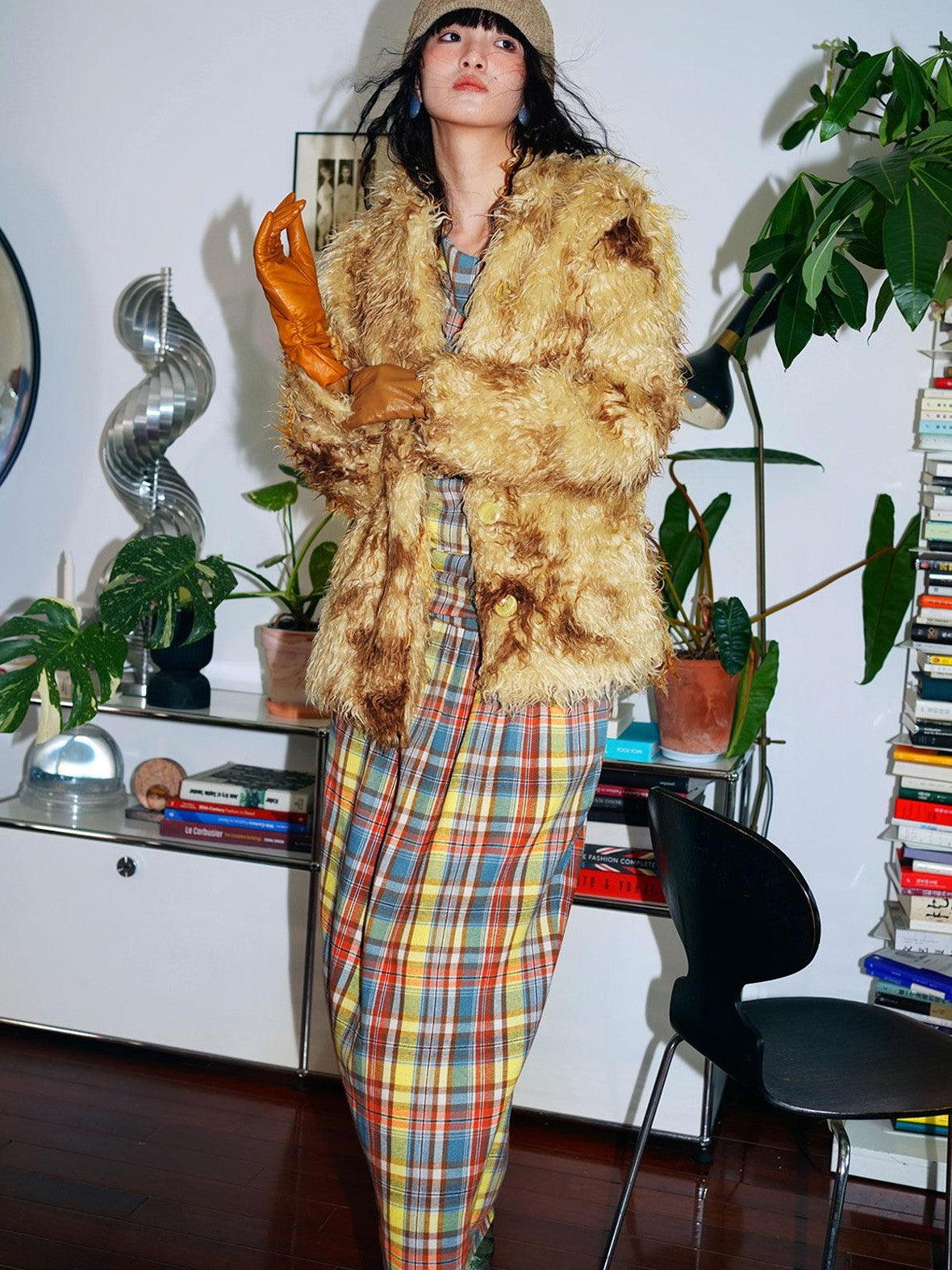 badtaste Dark Western Vintage Stand Collar Cropped Button Women's Plush Faux Fur Coats