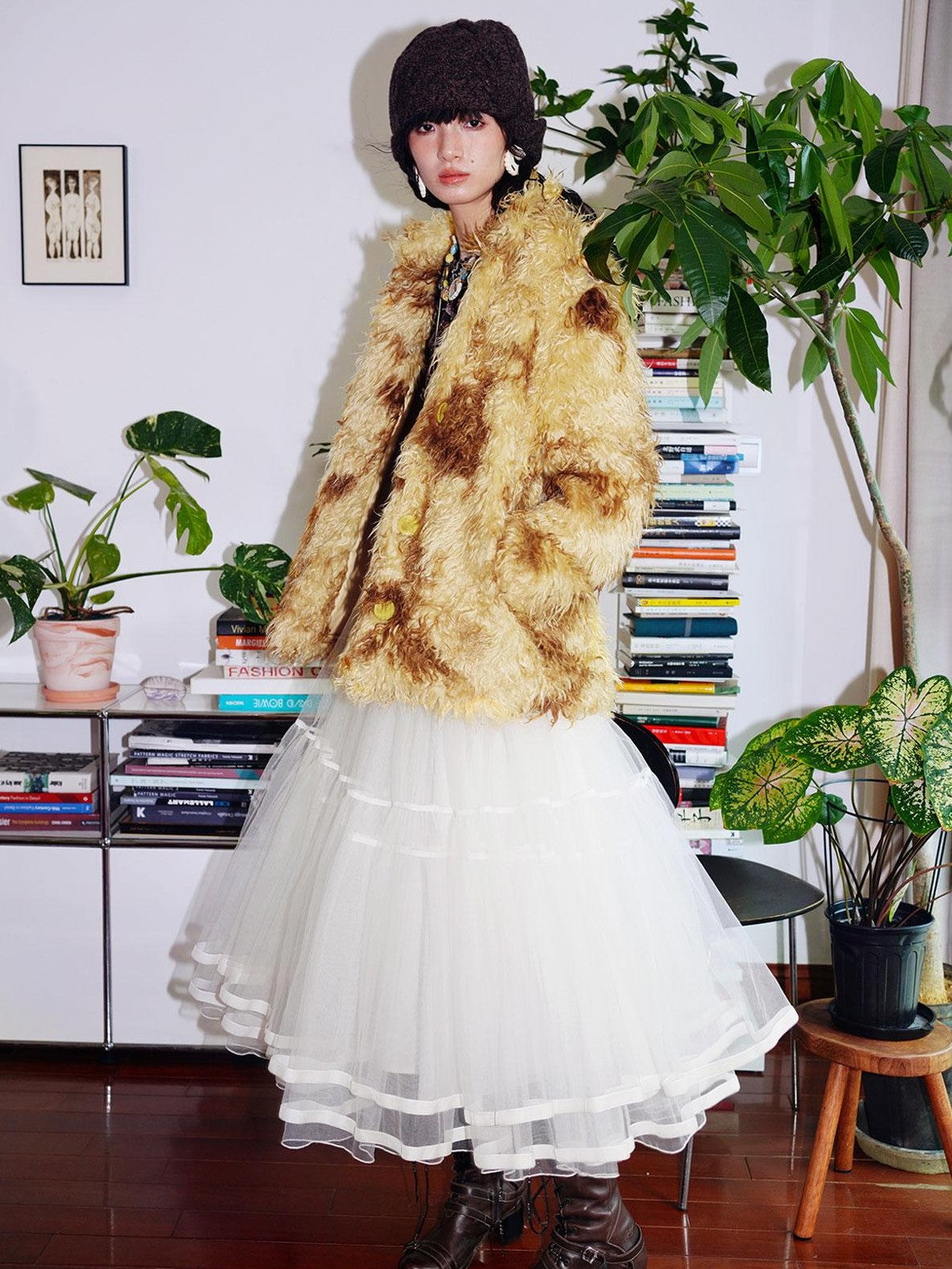 badtaste Dark Western Vintage Stand Collar Cropped Button Women's Plush Faux Fur Coats