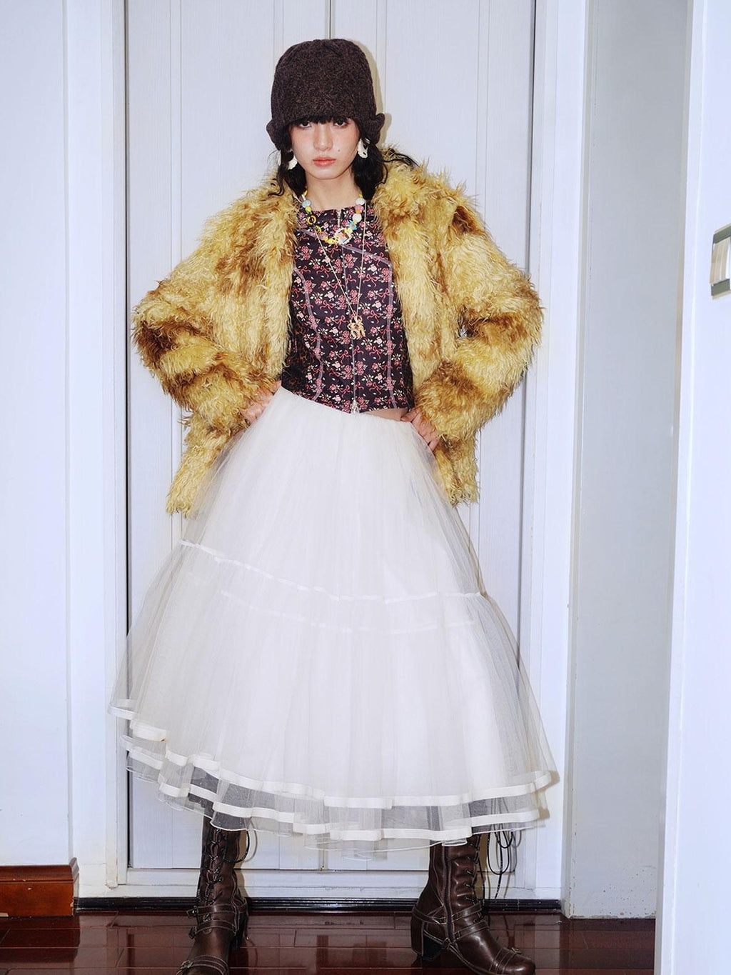 badtaste Dark Western Vintage Stand Collar Cropped Button Women's Plush Faux Fur Coats