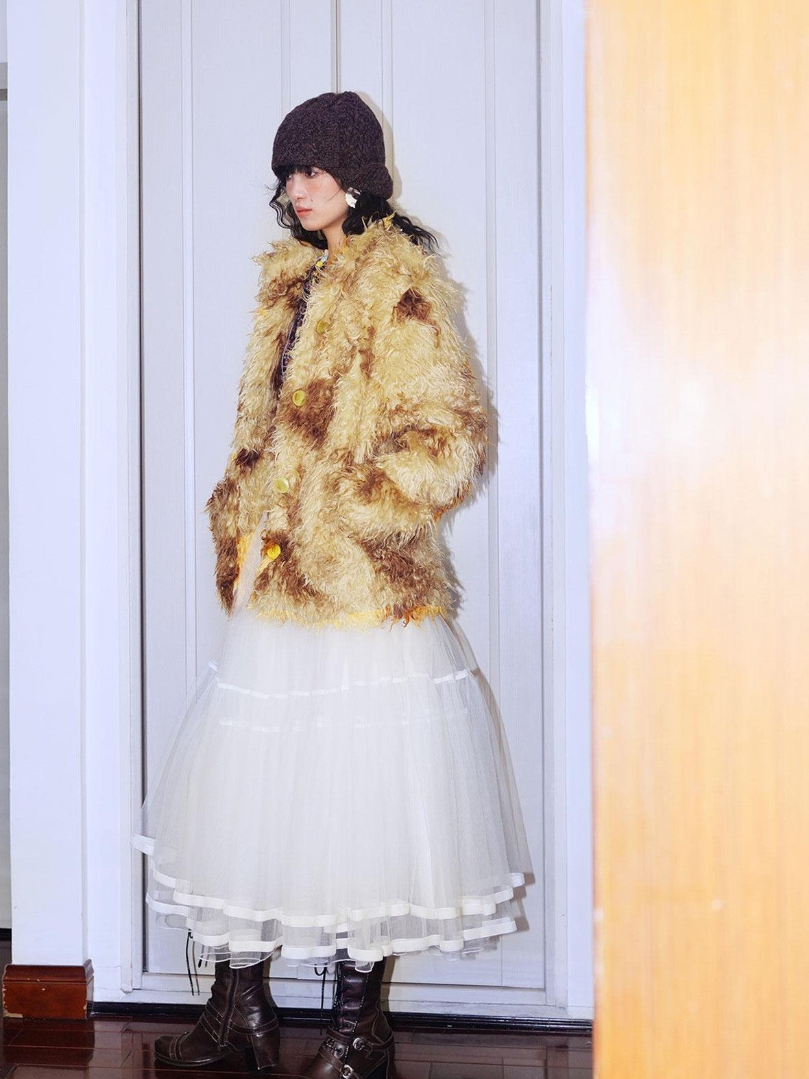 badtaste Dark Western Vintage Stand Collar Cropped Button Women's Plush Faux Fur Coats