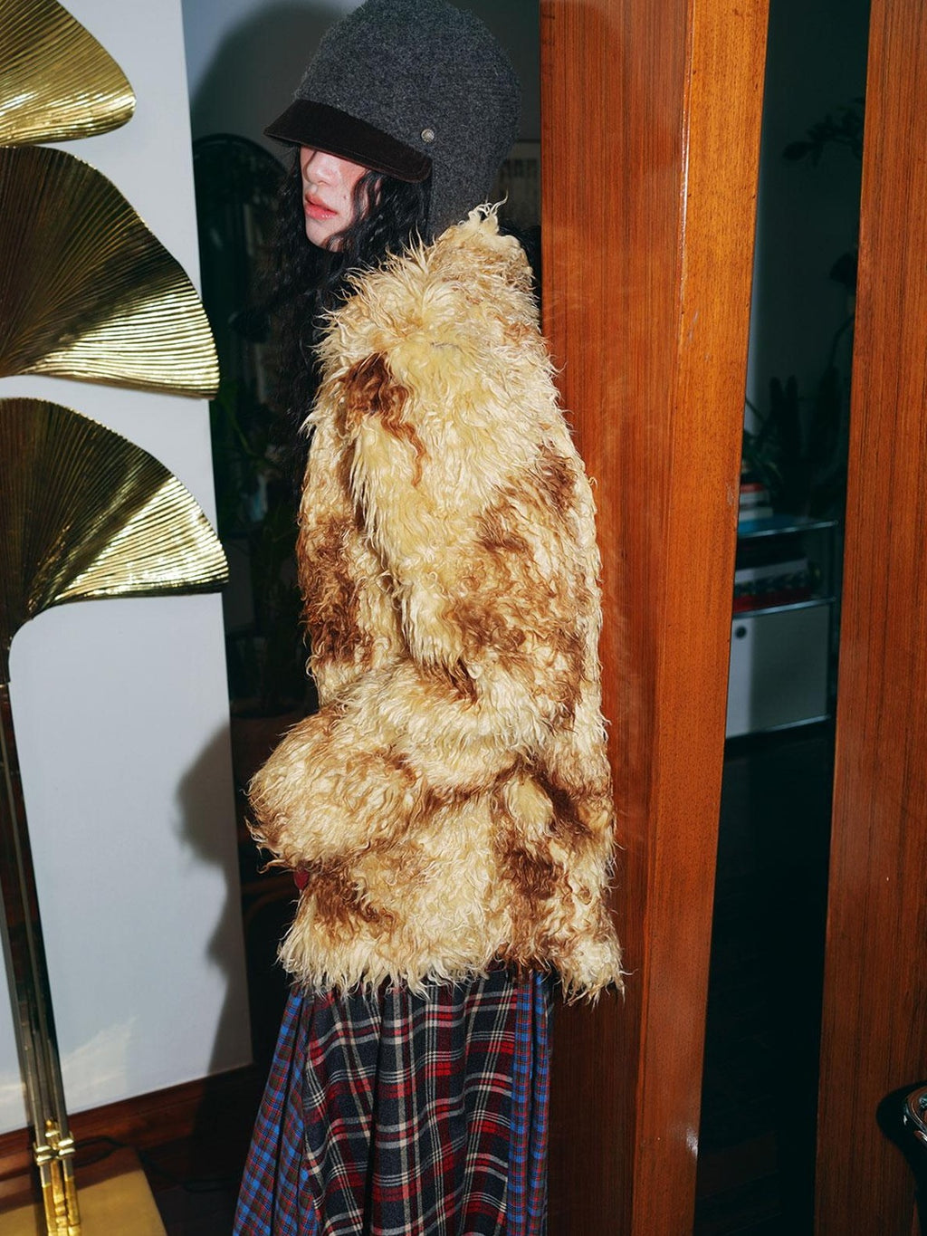 badtaste Dark Western Vintage Stand Collar Cropped Button Women's Plush Faux Fur Coats