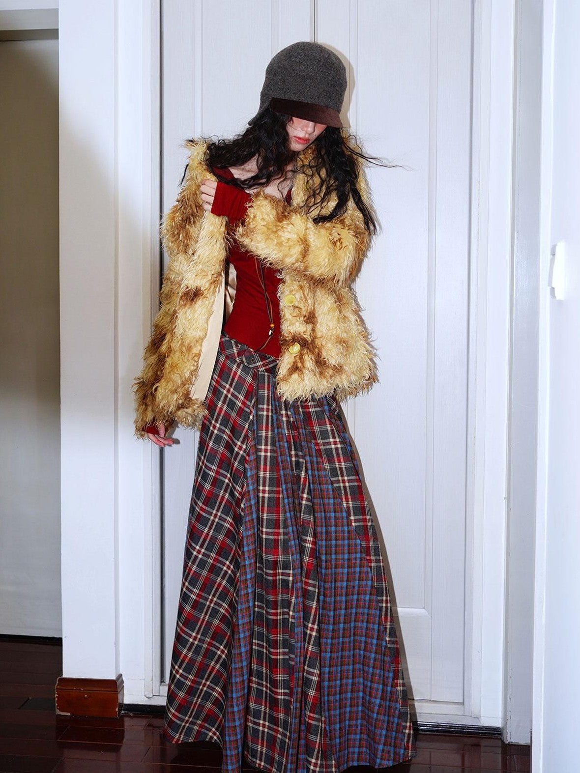 badtaste Dark Western Vintage Stand Collar Cropped Button Women's Plush Faux Fur Coats