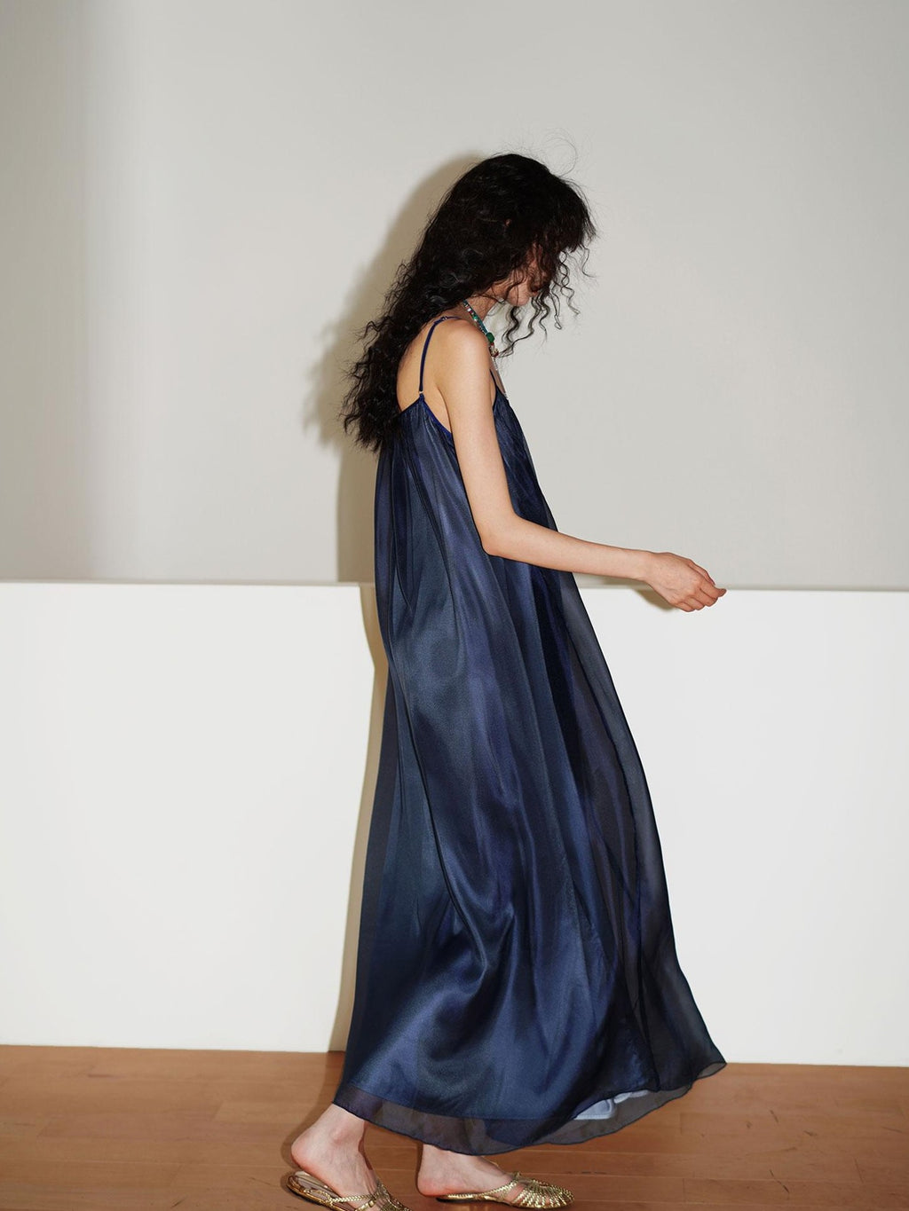 badtaste Flowing Pearlescent Strappy Puff Skirt Women's Tulle Slip Maxi Dresses