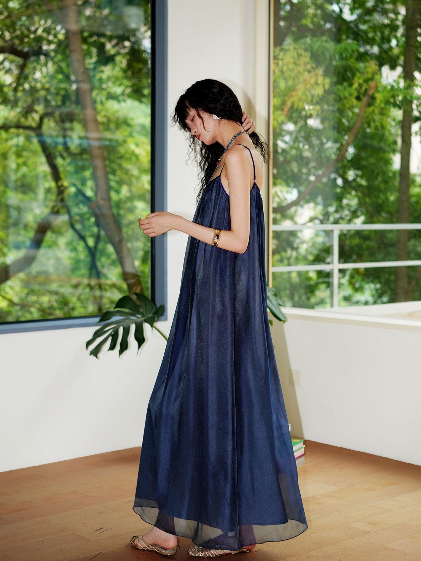 badtaste Flowing Pearlescent Strappy Puff Skirt Women's Tulle Slip Maxi Dresses