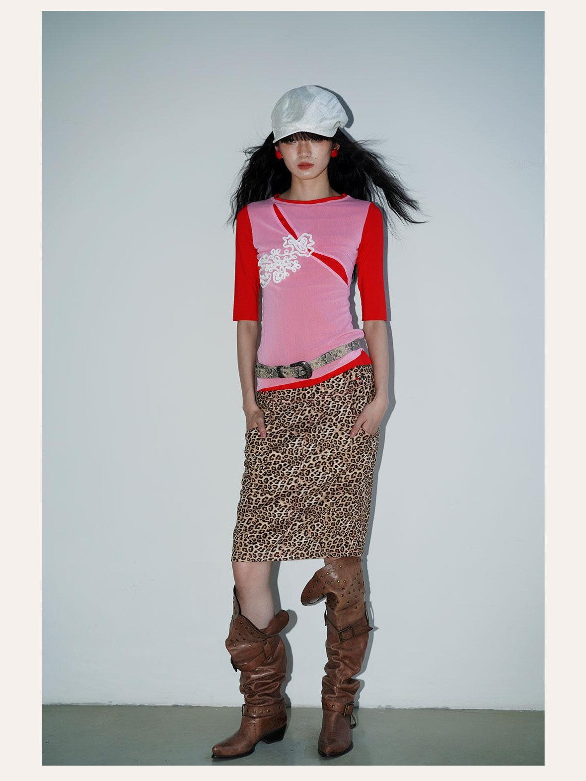 badtaste Leopard Embroidered Slim Split Low Waist Women's Suede Pencil Skirts