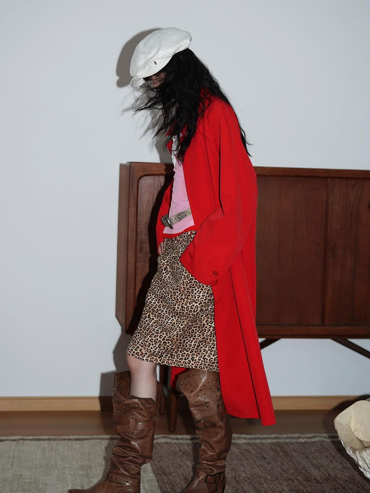badtaste Leopard Embroidered Slim Split Low Waist Women's Suede Pencil Skirts