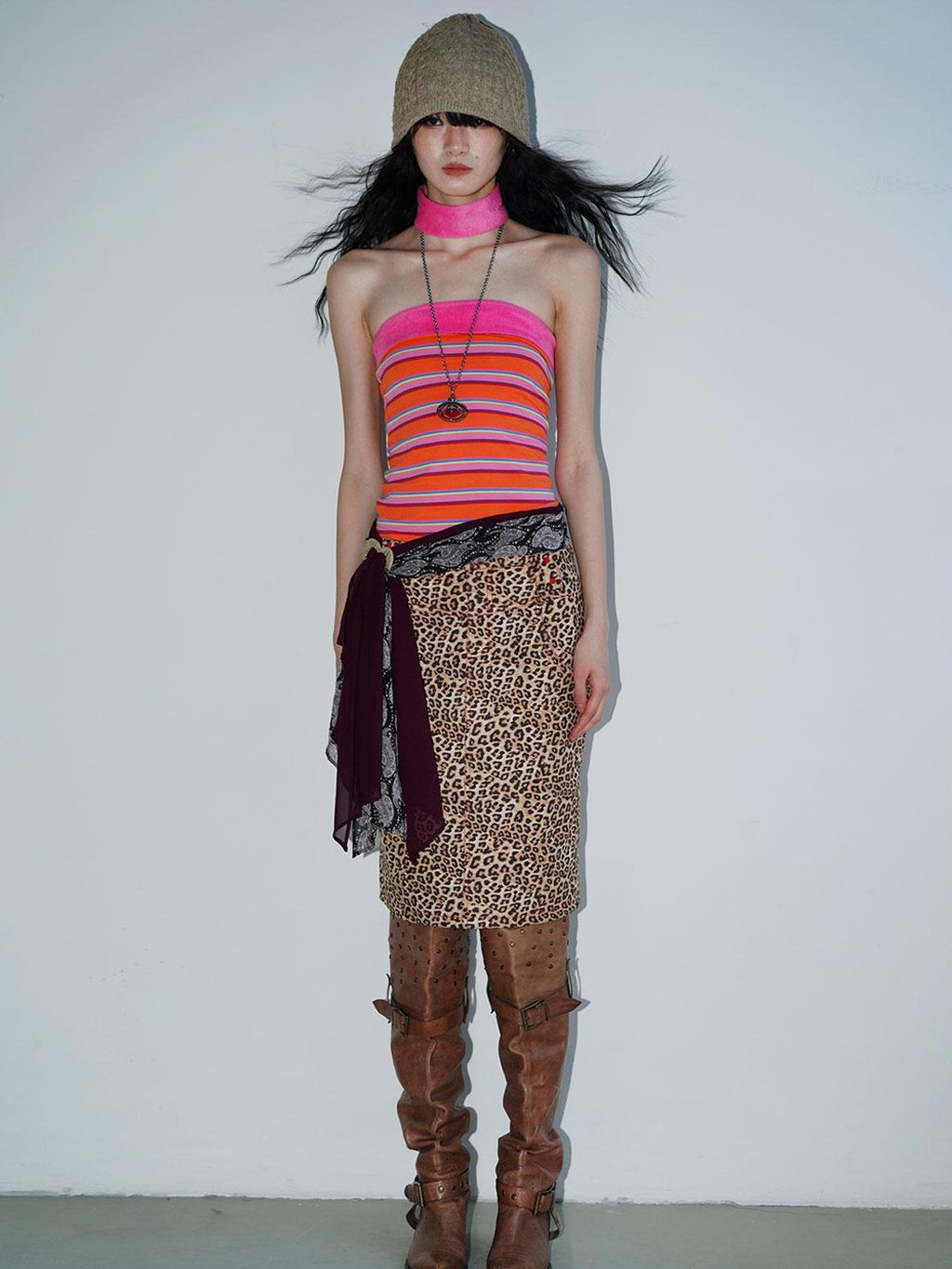badtaste Leopard Embroidered Slim Split Low Waist Women's Suede Pencil Skirts