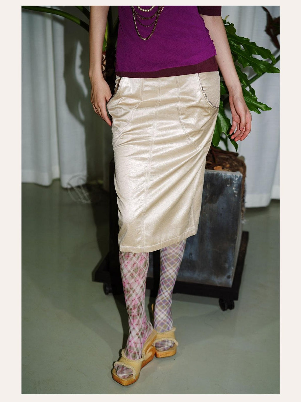 badtaste Metallic Sheen H Line Low Waist Slim Vintage Women's Light Gold Midi Skirts
