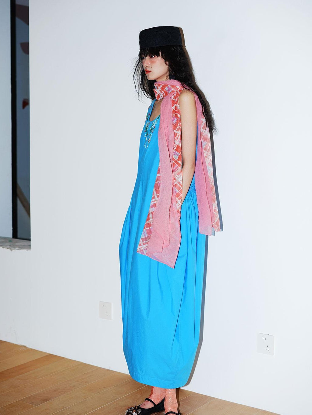 badtaste Oversized Checked Colorblock Pleated Semi Sheer Women's Silk Scarves & Shawls