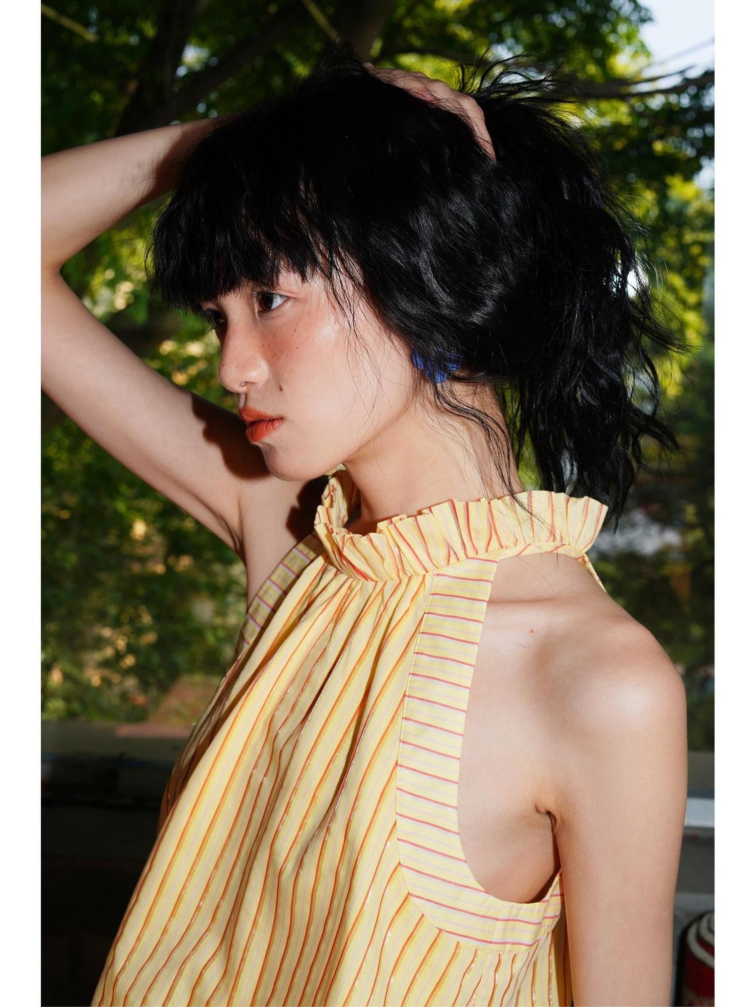 badtaste Pale Yellow Striped Ruched Elastic Bubble Hem Short Loose Women's Halter Tops
