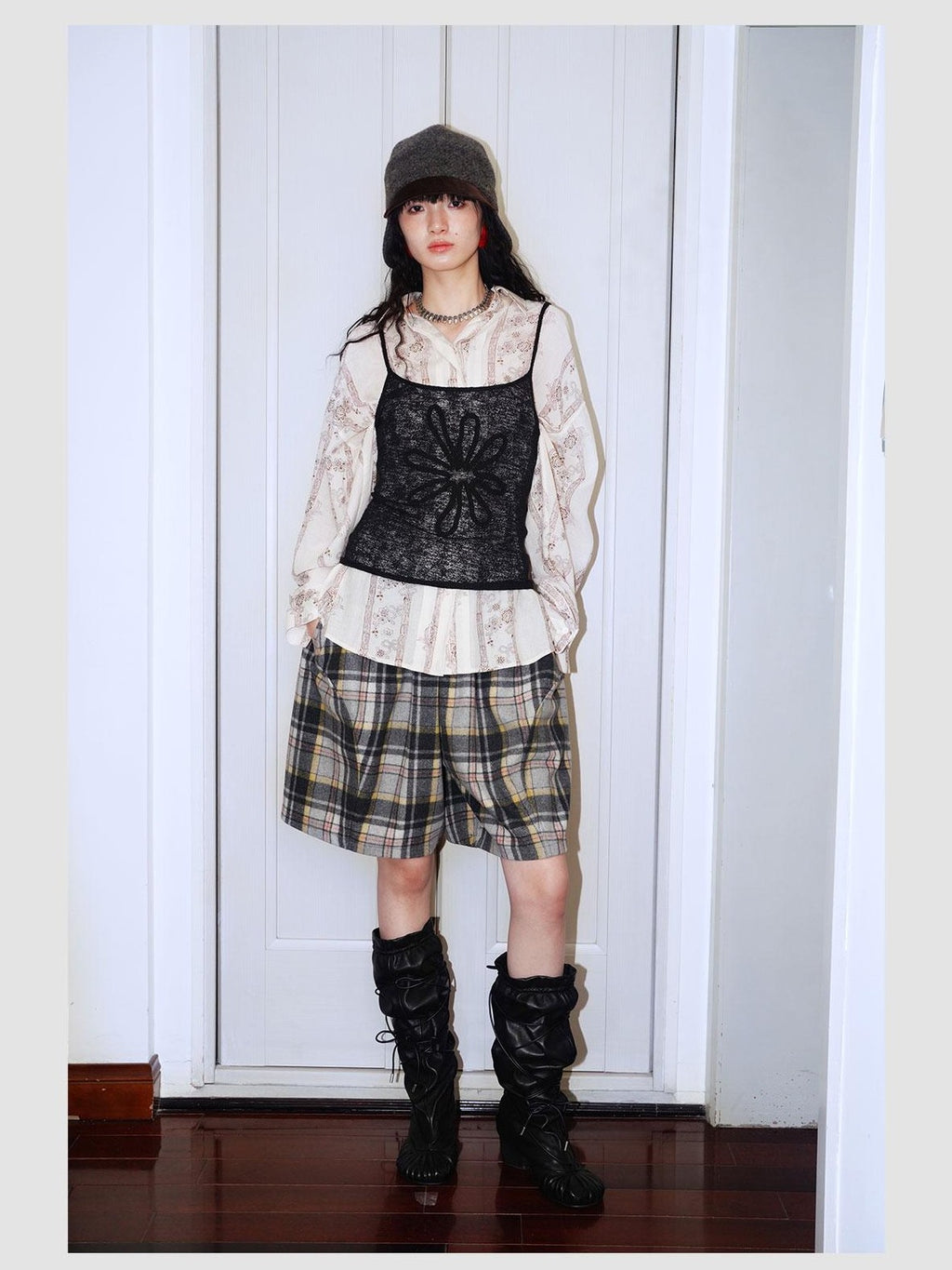 badtaste Plaid Vintage Wide Leg Lantern Women's Wool Blend Culotte Shorts
