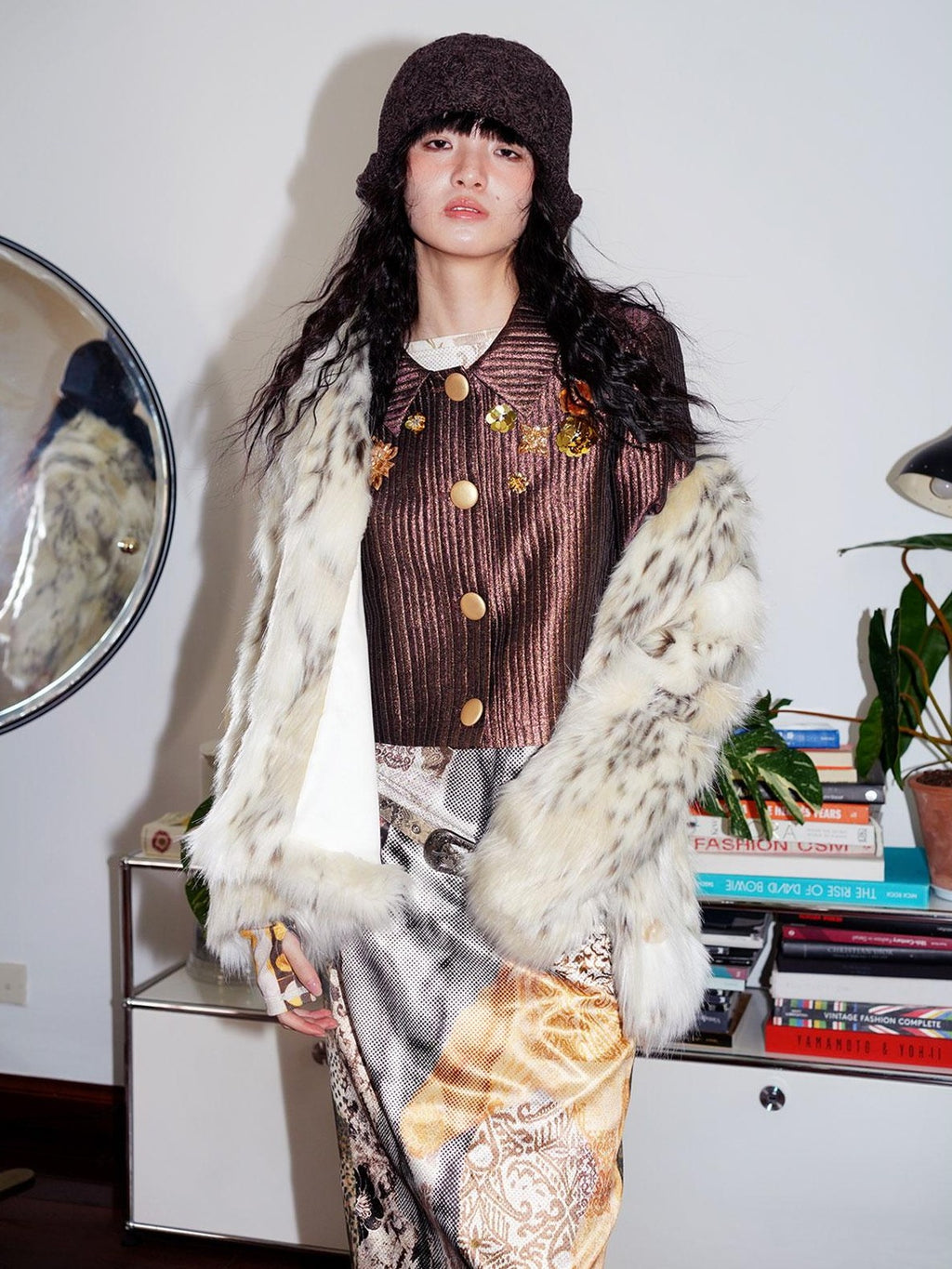 badtaste Plush Faux Bobcat Vintage Short Stand Collar Loose Women's Faux Fur Coats