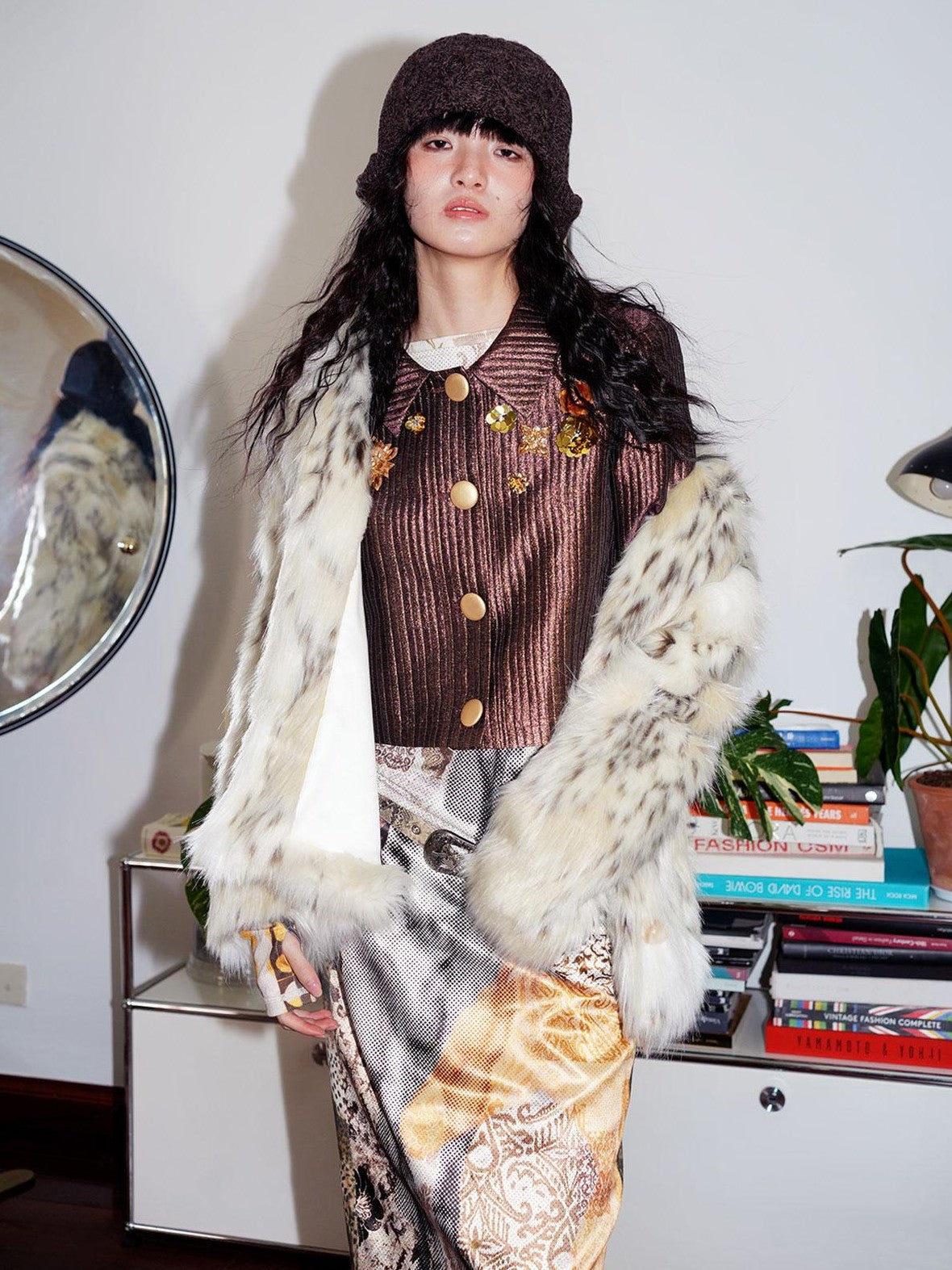 badtaste Plush Faux Bobcat Vintage Short Stand Collar Loose Women's Faux Fur Coats