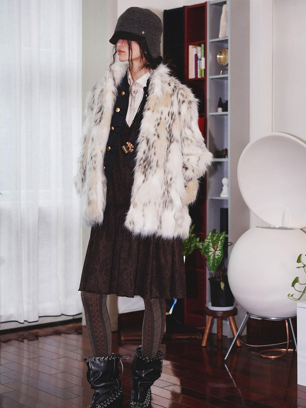 badtaste Plush Faux Bobcat Vintage Short Stand Collar Loose Women's Faux Fur Coats
