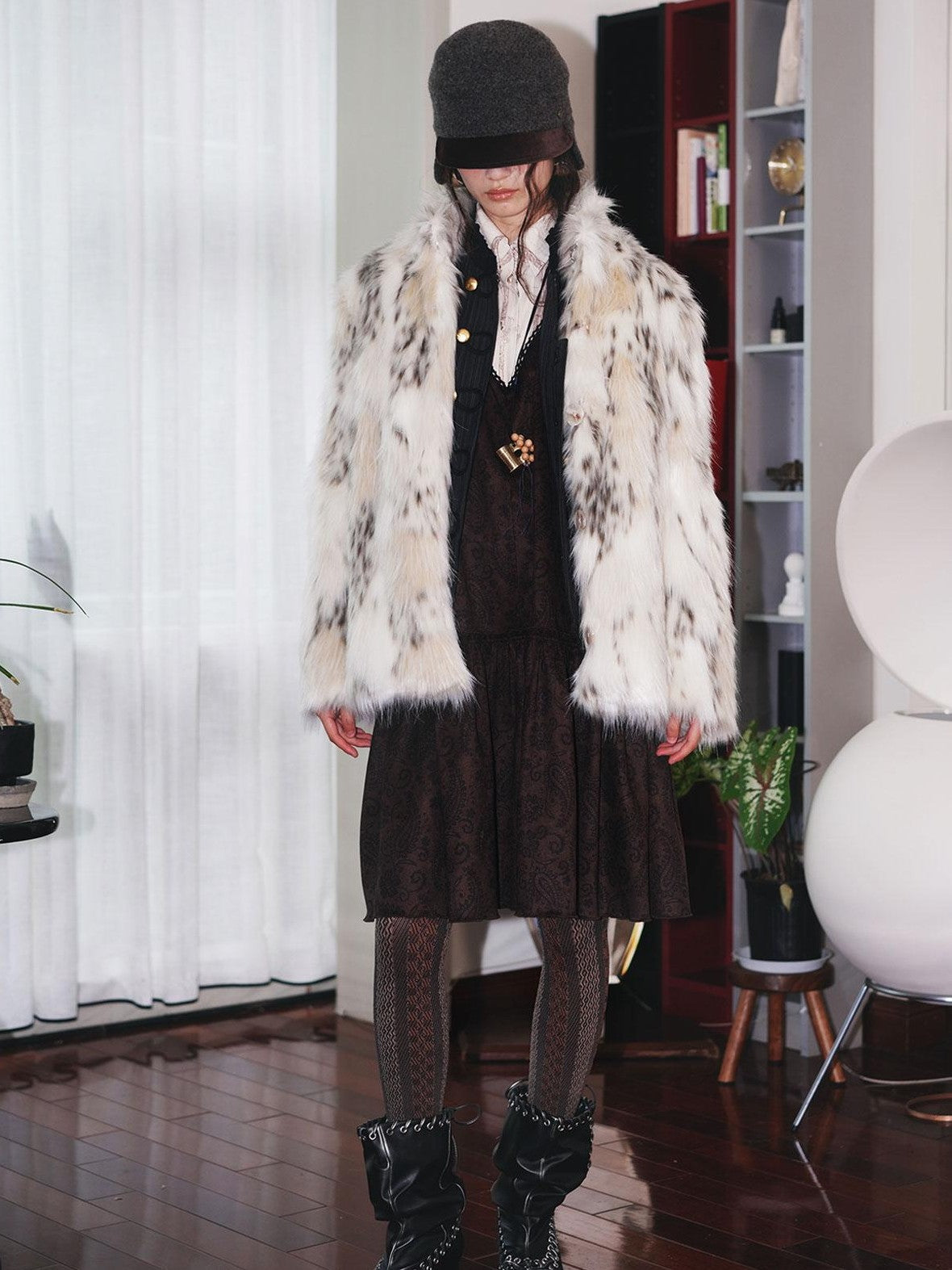 badtaste Plush Faux Bobcat Vintage Short Stand Collar Loose Women's Faux Fur Coats