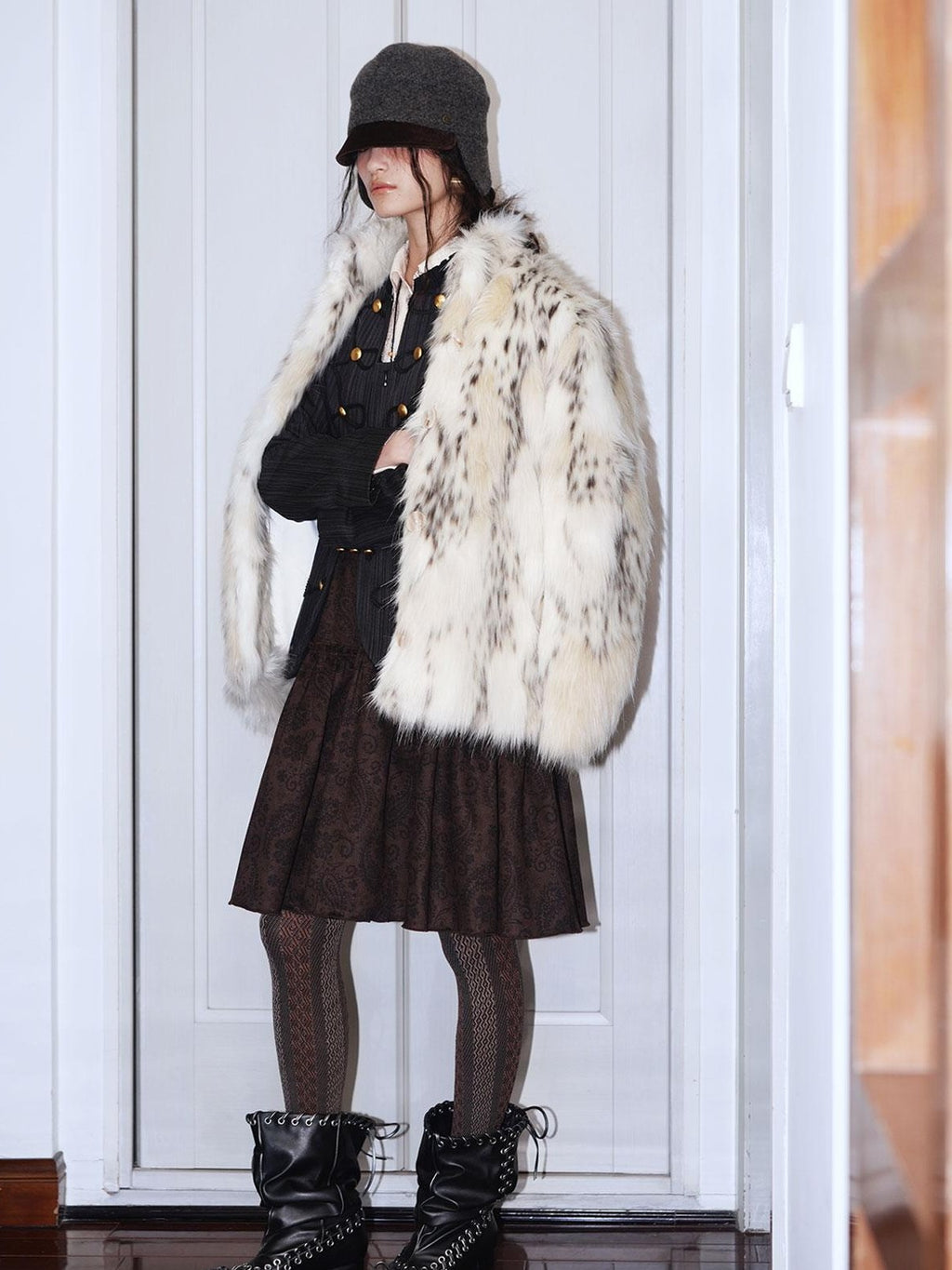 badtaste Plush Faux Bobcat Vintage Short Stand Collar Loose Women's Faux Fur Coats