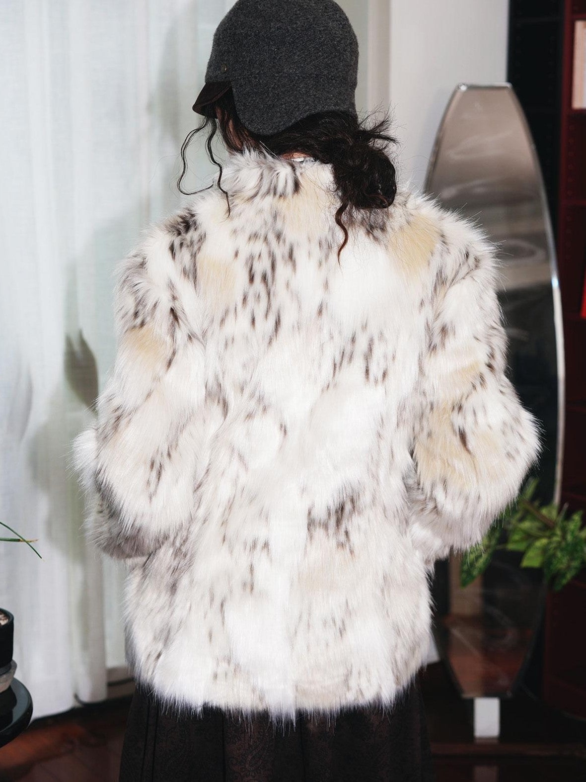 badtaste Plush Faux Bobcat Vintage Short Stand Collar Loose Women's Faux Fur Coats