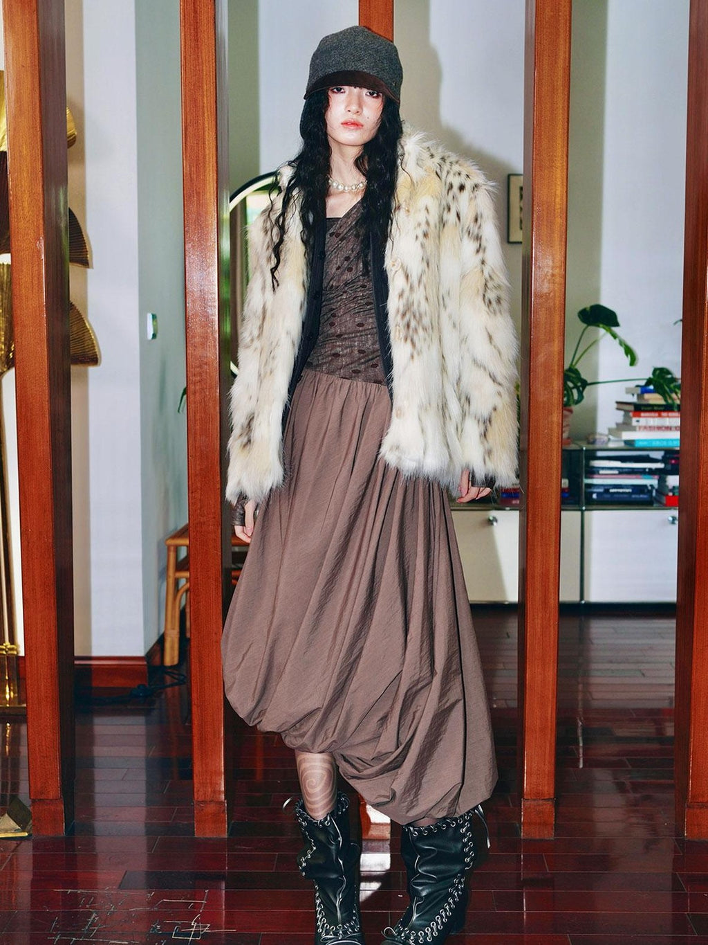 badtaste Plush Faux Bobcat Vintage Short Stand Collar Loose Women's Faux Fur Coats