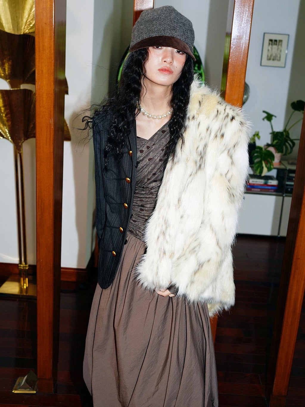 badtaste Plush Faux Bobcat Vintage Short Stand Collar Loose Women's Faux Fur Coats