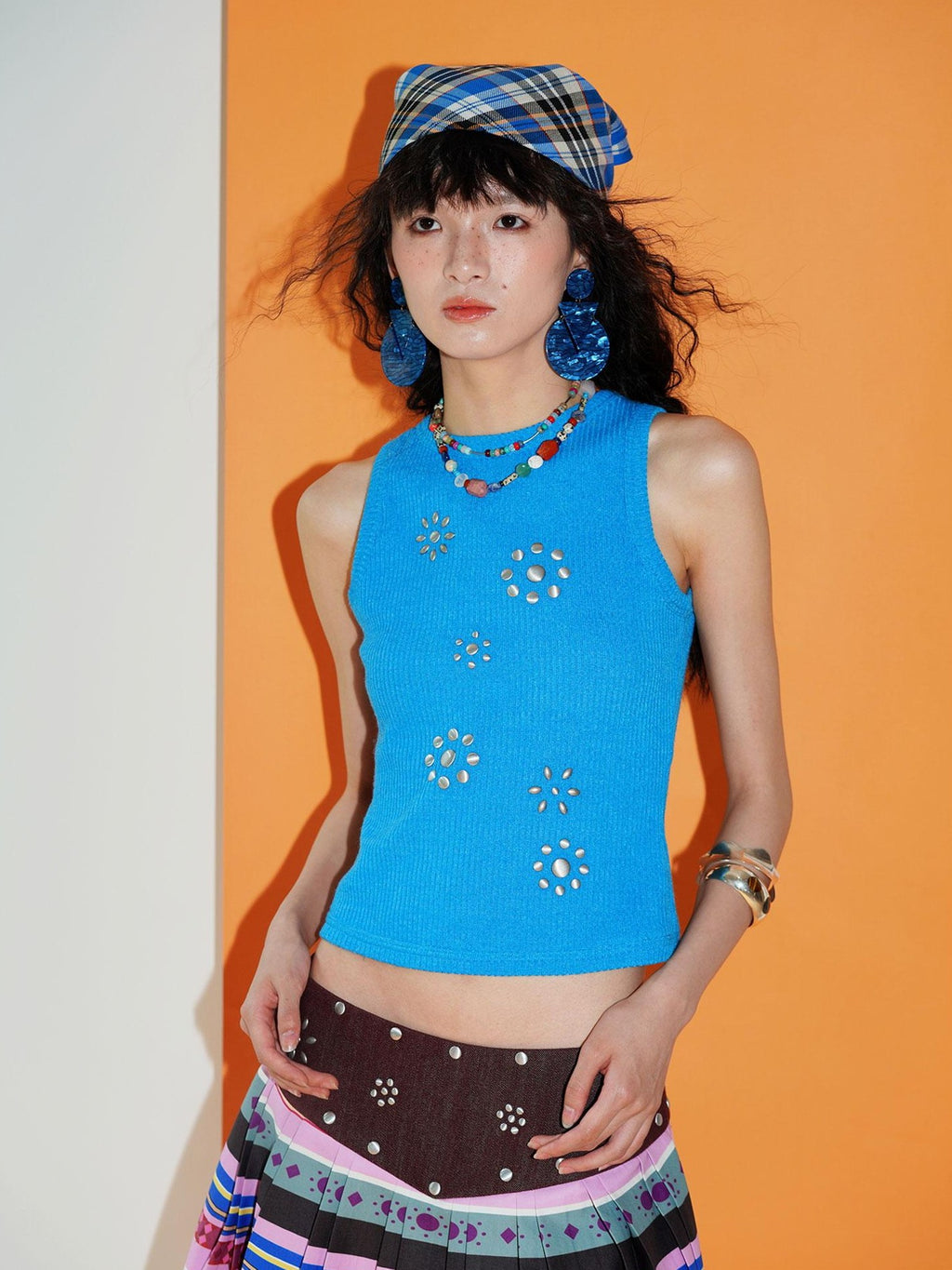 badtaste Rhinestone Cutout Open Back Slim Solid Knit Women's Tank Tops