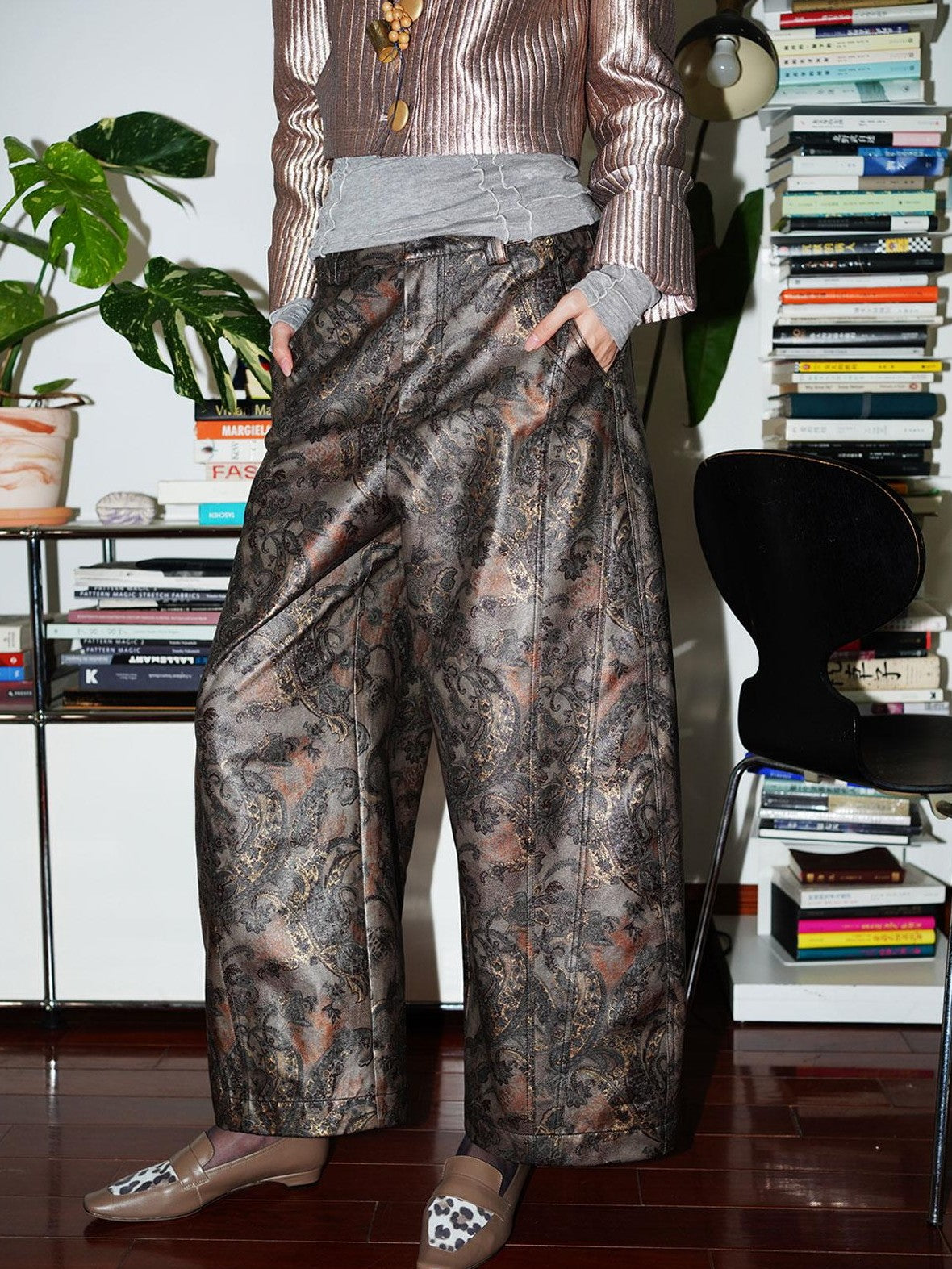 badtaste Shiny Paisley Print Loose Fit Women's Faux Leather Straight-leg Pants