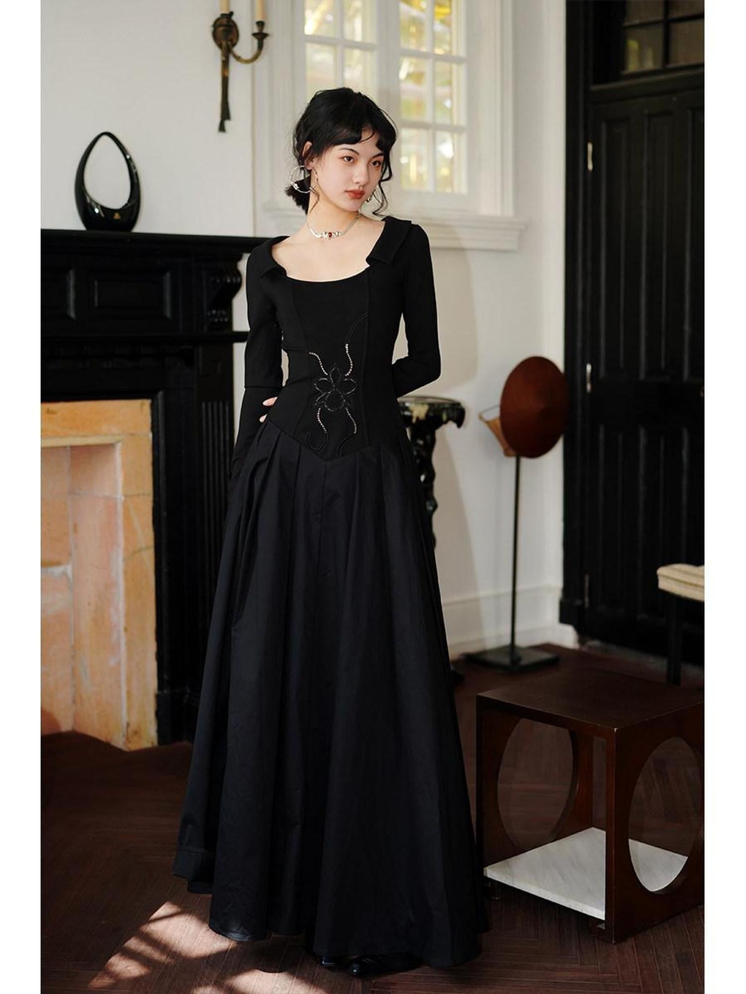 badtaste Slimming Solid Cutout U Neck Long Sleeve Women's Casual Maxi Dresses