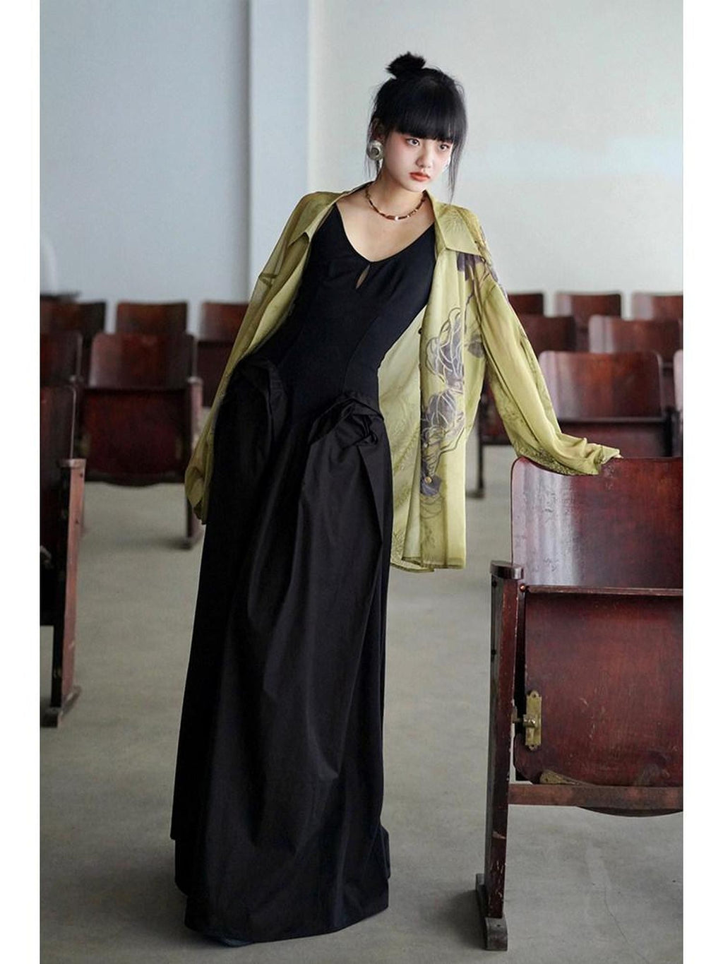 badtaste Solid Embroidered Tailored Waist Cinched Flared Women's Slip Maxi Dresses