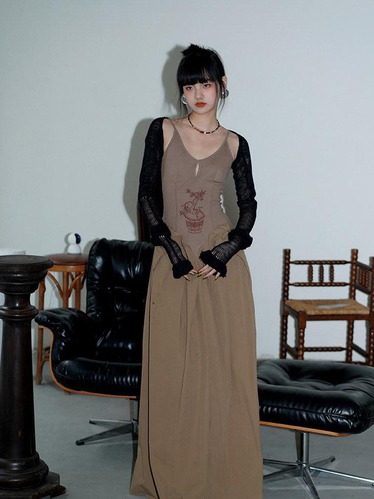 badtaste Solid Embroidered Tailored Waist Cinched Flared Women's Slip Maxi Dresses