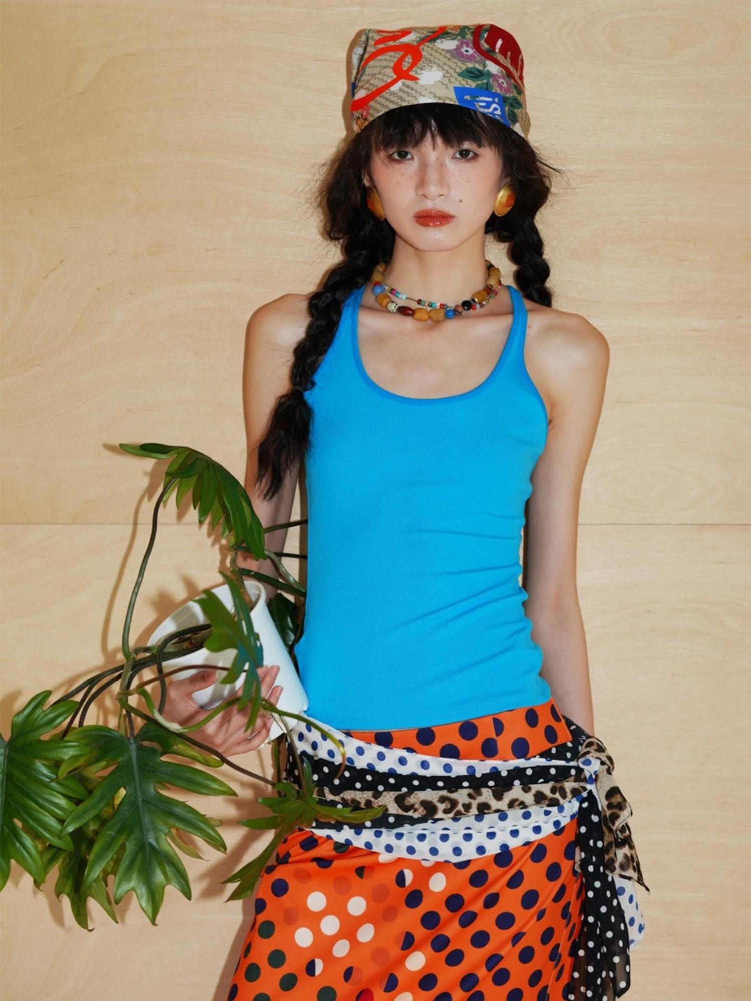 badtaste Solid Racerback U Neck Slim Fit Side Coverage Women's Stretch Camisoles