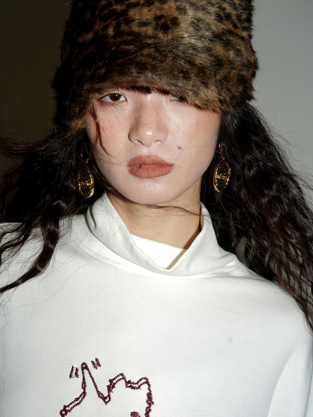 badtaste Solid West Highland Terrier Embroidered Oversized Women's Pullover Sweaters