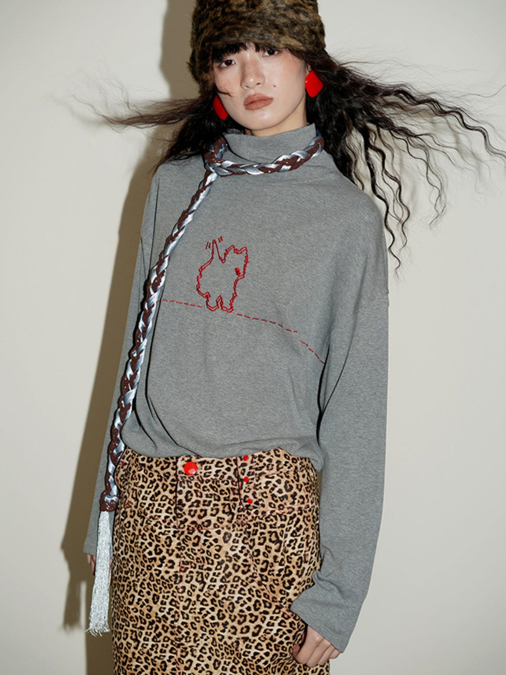 badtaste Solid West Highland Terrier Embroidered Oversized Women's Pullover Sweaters