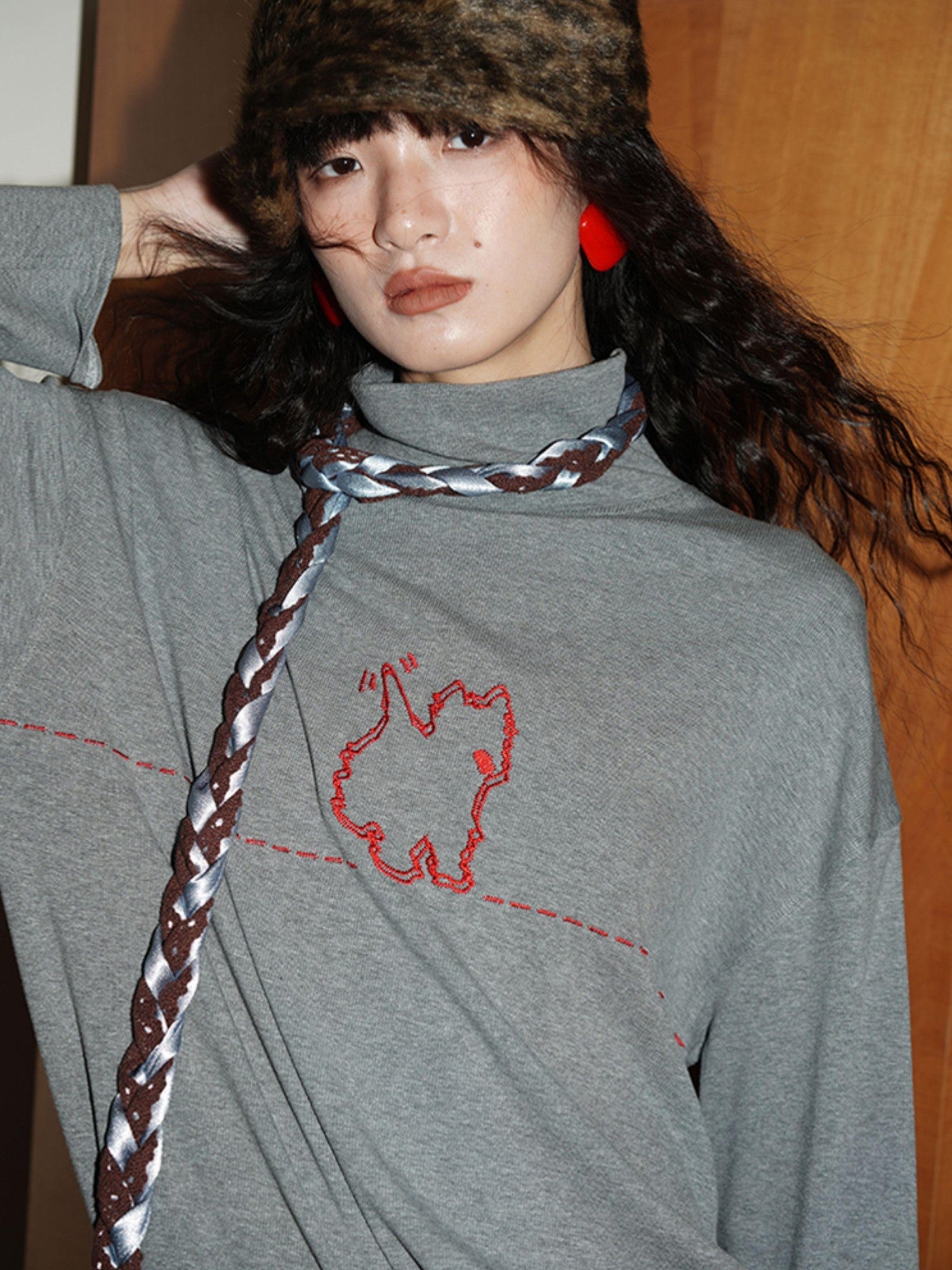 badtaste Solid West Highland Terrier Embroidered Oversized Women's Pullover Sweaters